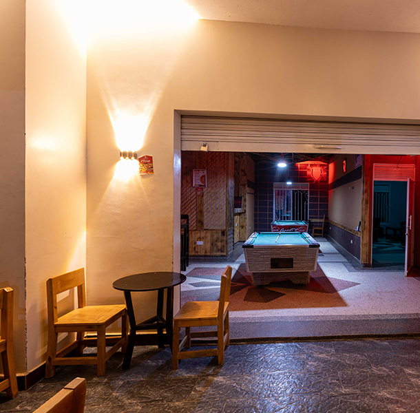 Pool table Hotels in Kyenjojo